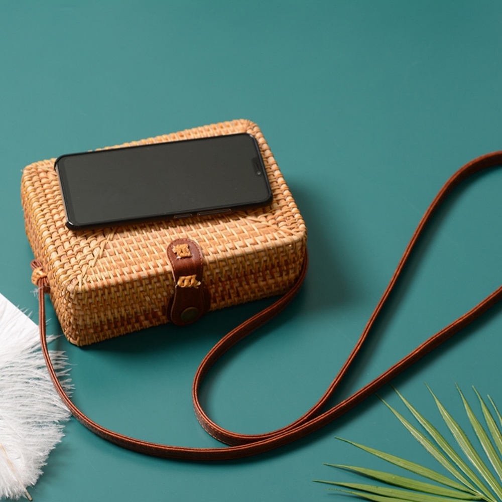 LAST ONE! Woven Straw Rattan Beach Rectangle Bag - Picture 2 of 8